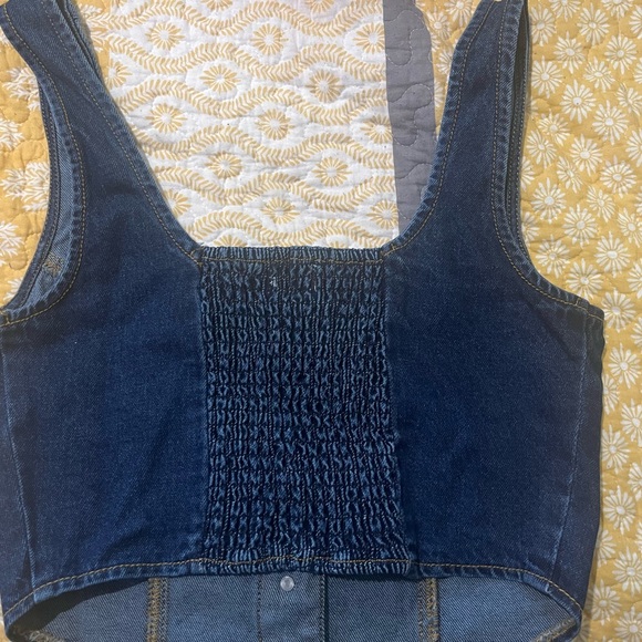 New Cropped denim top - Picture 2 of 3